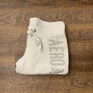 Aeropostale | White Fitted Sweat Pants